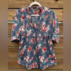 Kirra Lightweight Floral Button Up V Neck Blouse w/ Pockets Roll Tab 3/4 Sleeve